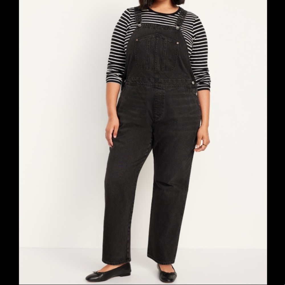 NWT Old Navy Slouchy Jean Overalls in black size 16